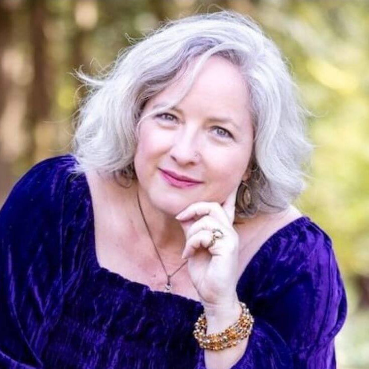 Julie Artz